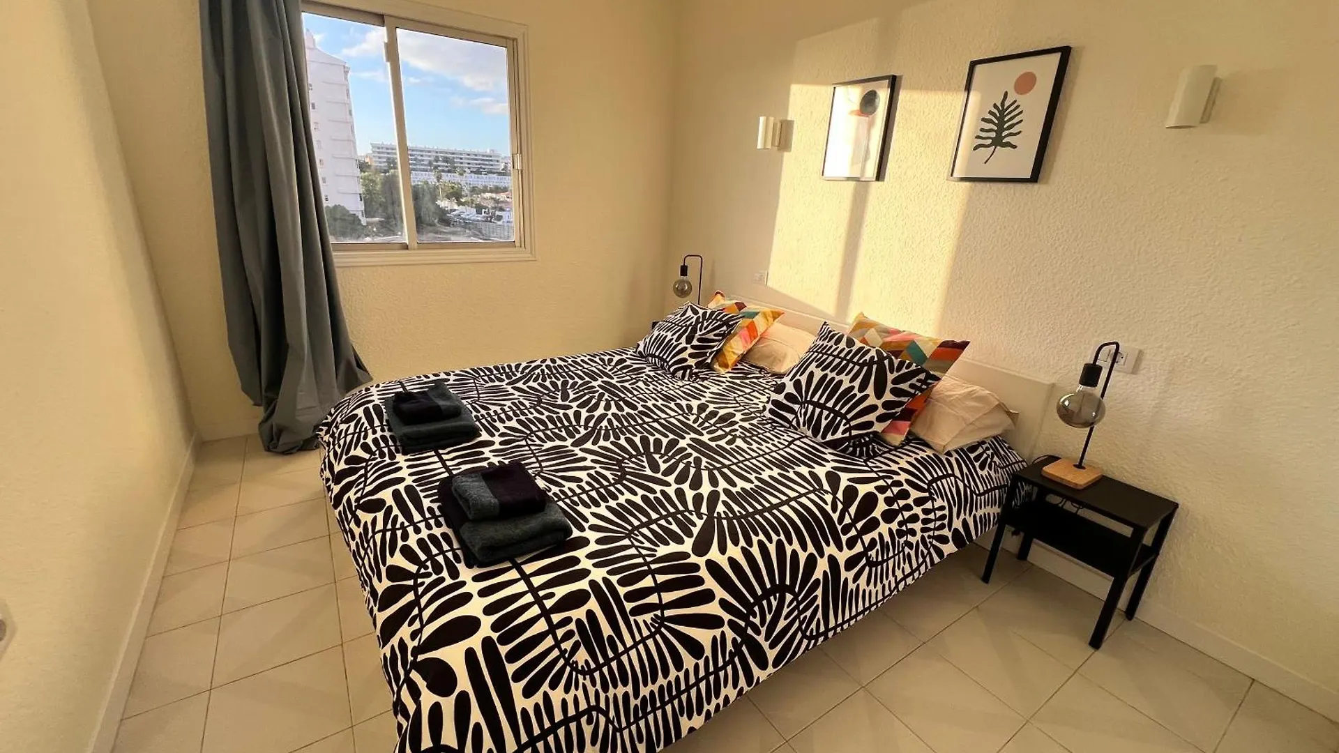 Seaview And Sunset Apartment Los Cristianos  Los Cristianos (Tenerife)